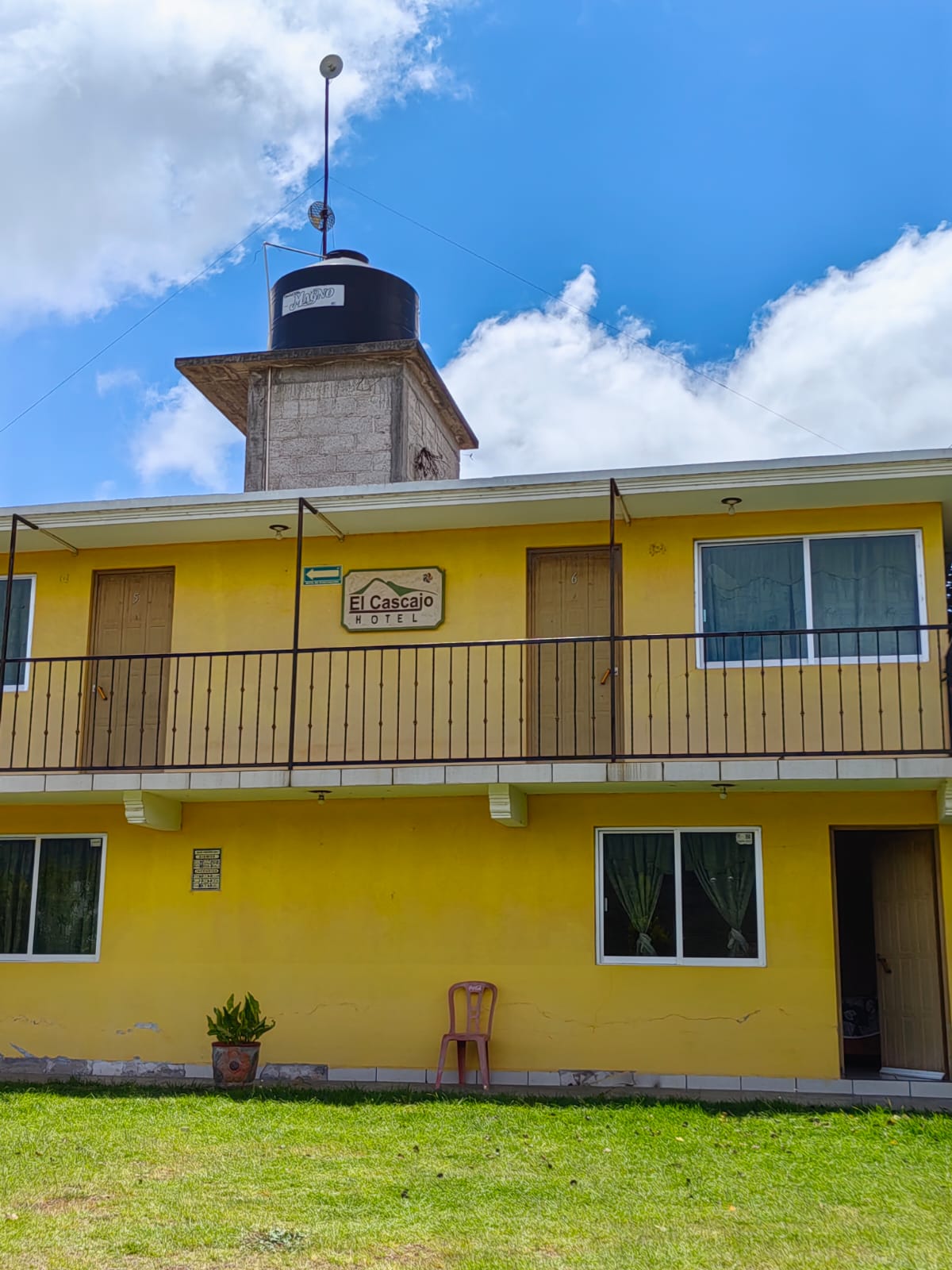 Hotel El Cascajo fachada